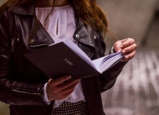 Jak przechowywać kolekcję harlequinów?