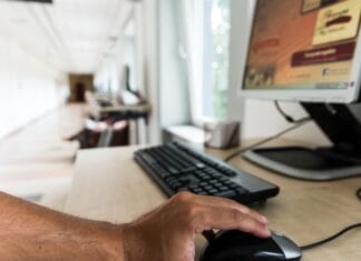 Ukochany z drugą tożsamością